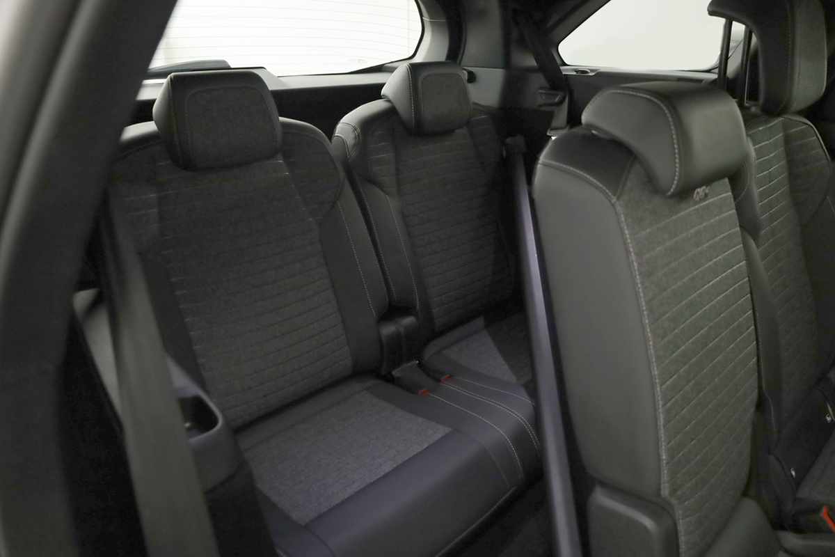 peugeot-5008-2025-gasolina-1199cc