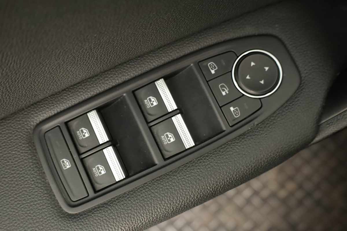 renault-captur-2023-gasolina-999cc