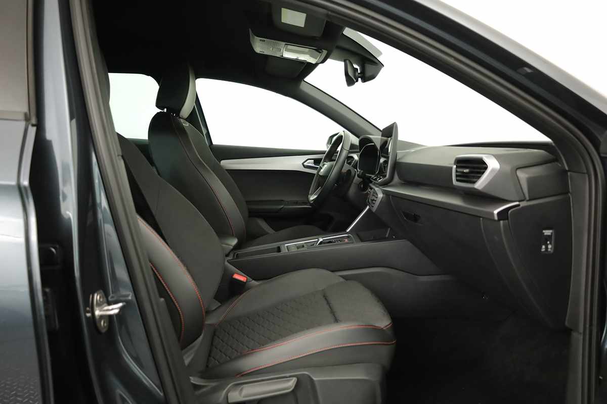 seat-leon-st-2025-hibrido-a-gasolina-1498cc