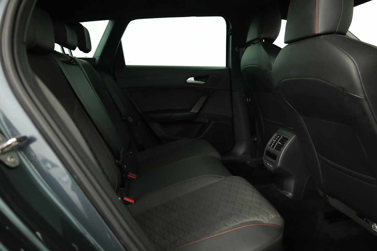 seat-leon-st-2025-hibrido-a-gasolina-1498cc