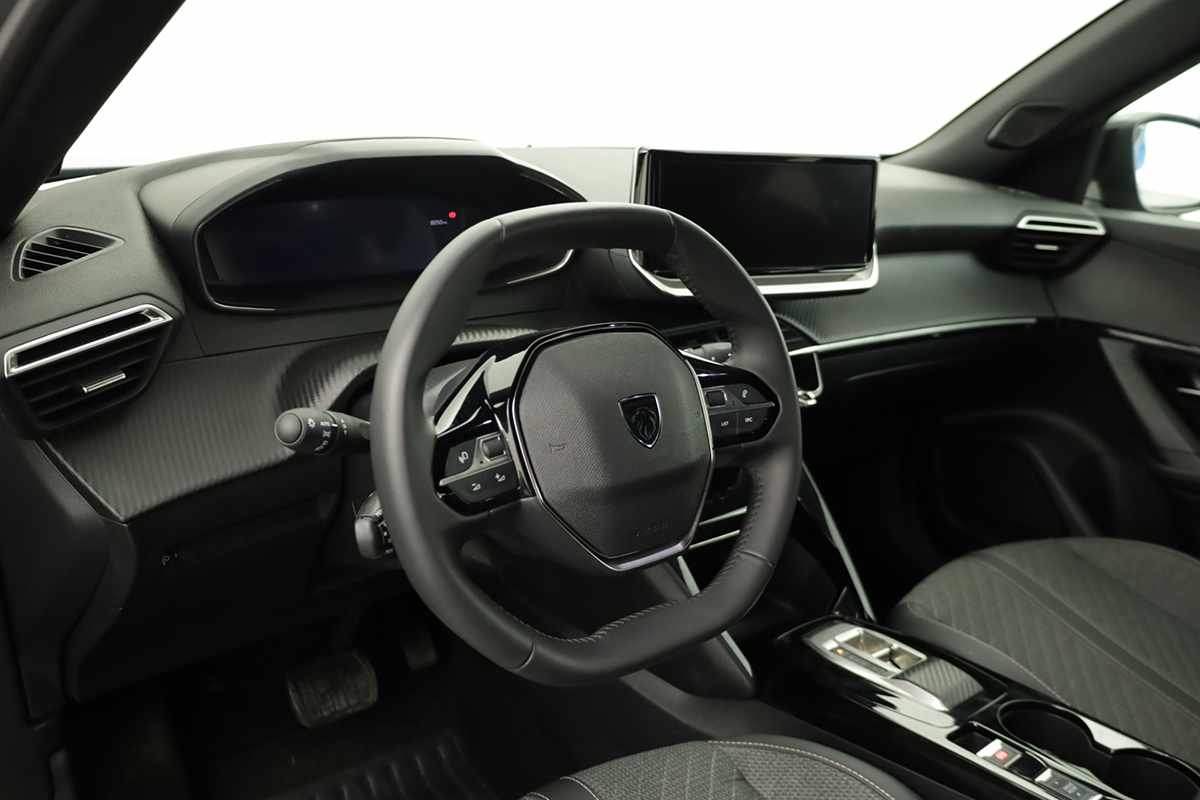 peugeot-e-2008-2025-eletrico-0cc