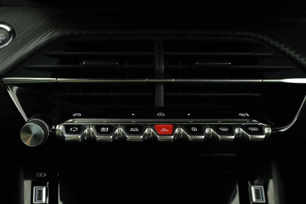 peugeot-e-2008-2025-eletrico-0cc