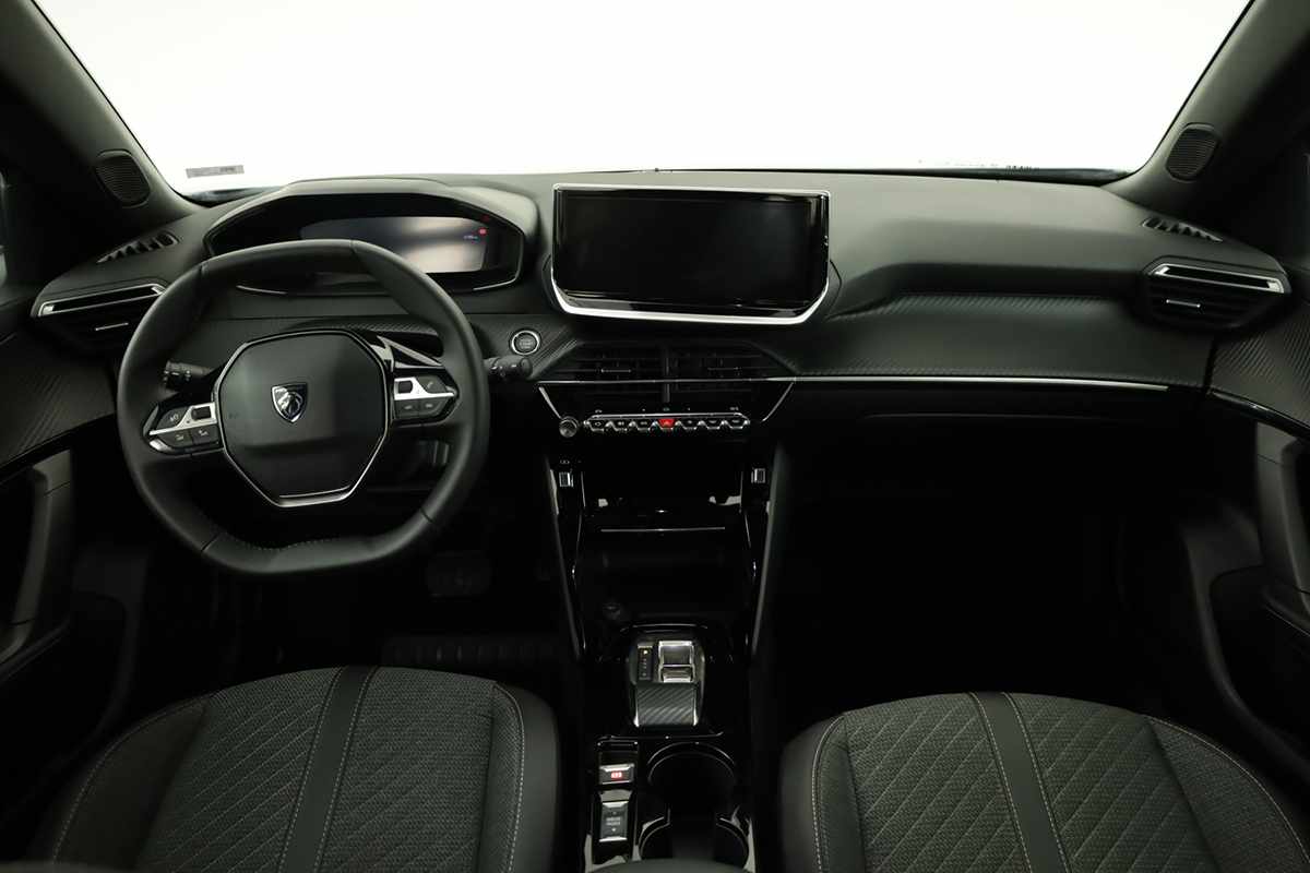 peugeot-e-2008-2025-eletrico-0cc