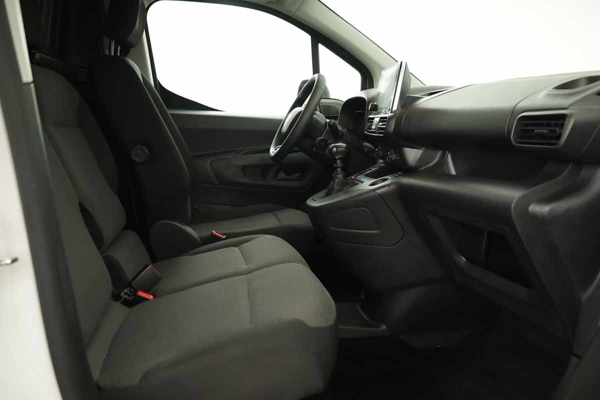 citroen-berlingo-2024-diesel-1499cc