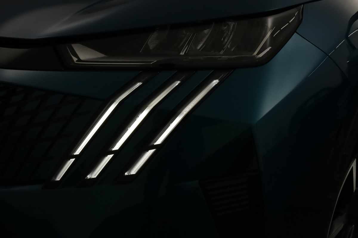 peugeot-5008-2025-gasolina-1199cc