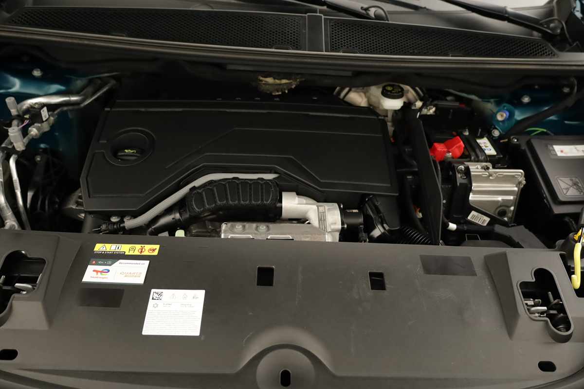 peugeot-5008-2025-gasolina-1199cc
