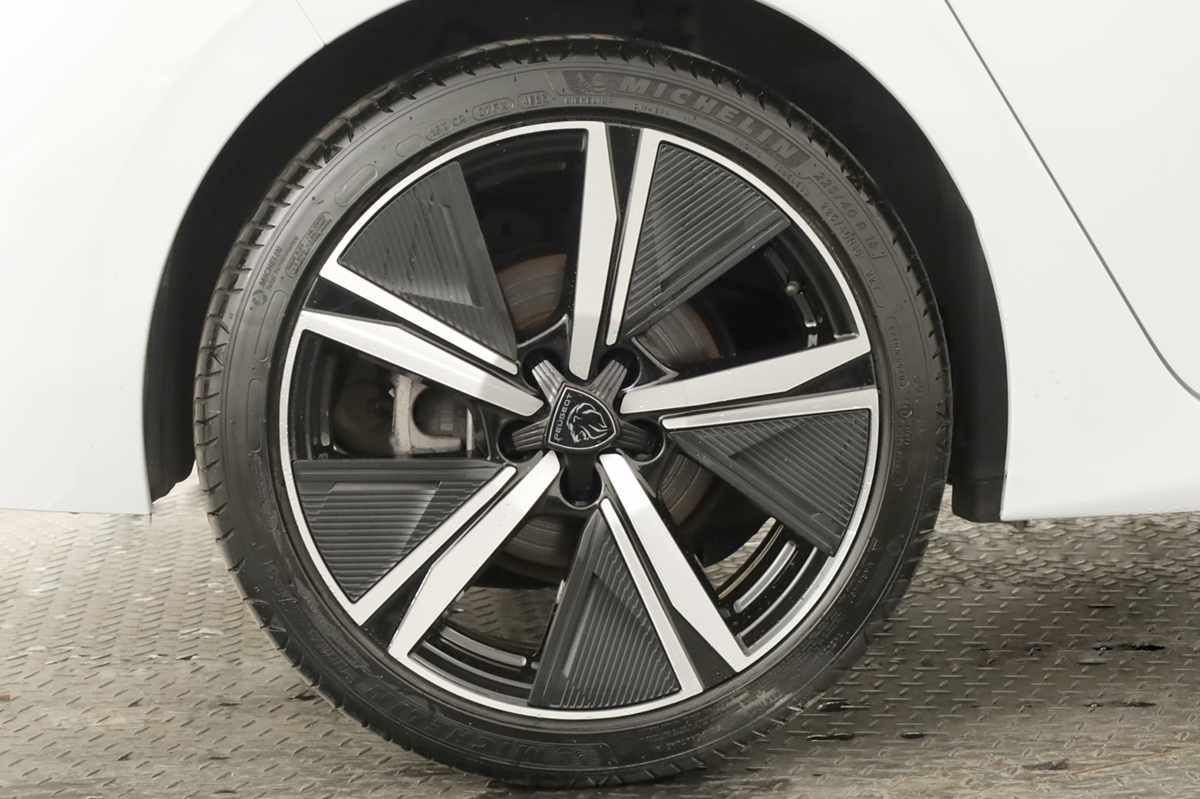 peugeot-308-2024-gasolina-1199cc