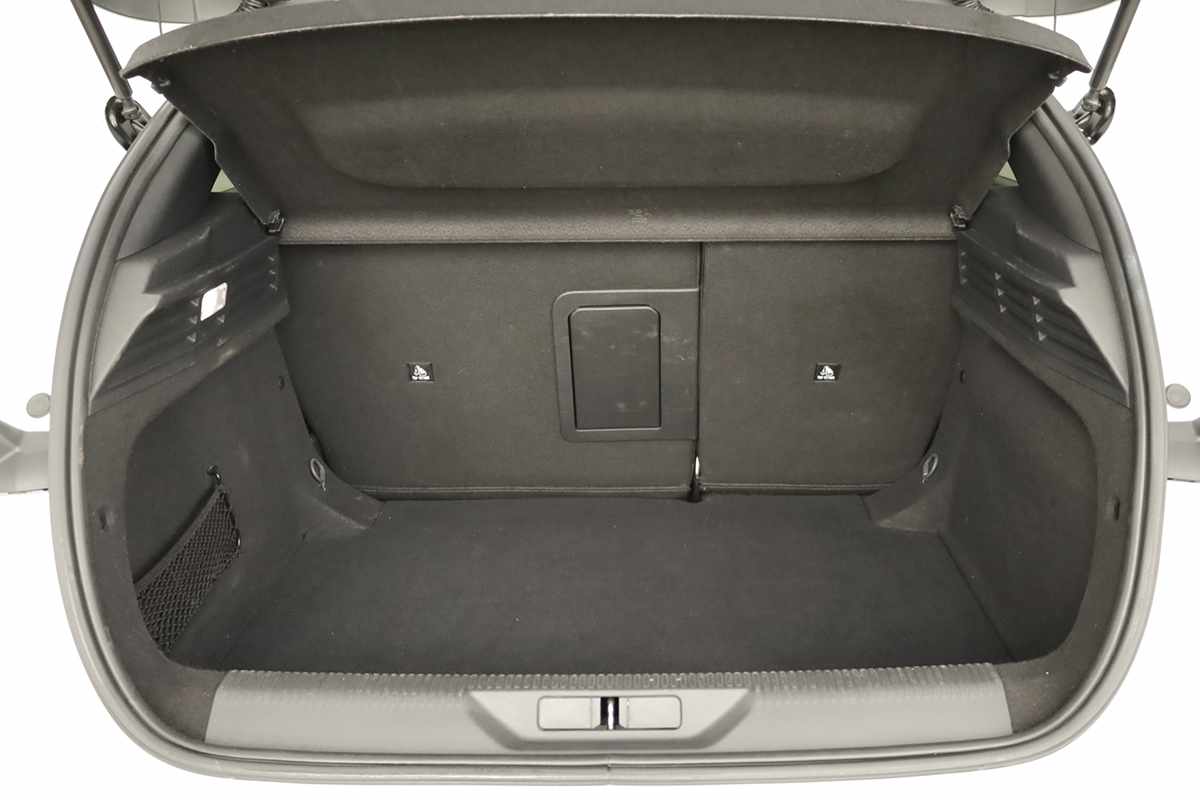 peugeot-308-2024-gasolina-1199cc