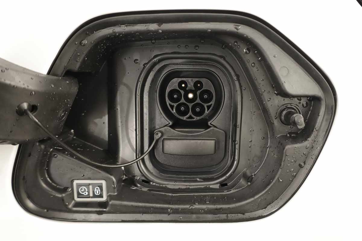 peugeot-e-208-2025-eletrico-0cc