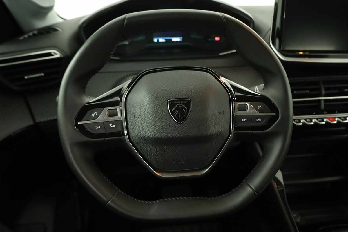 peugeot-e-208-2025-eletrico-0cc