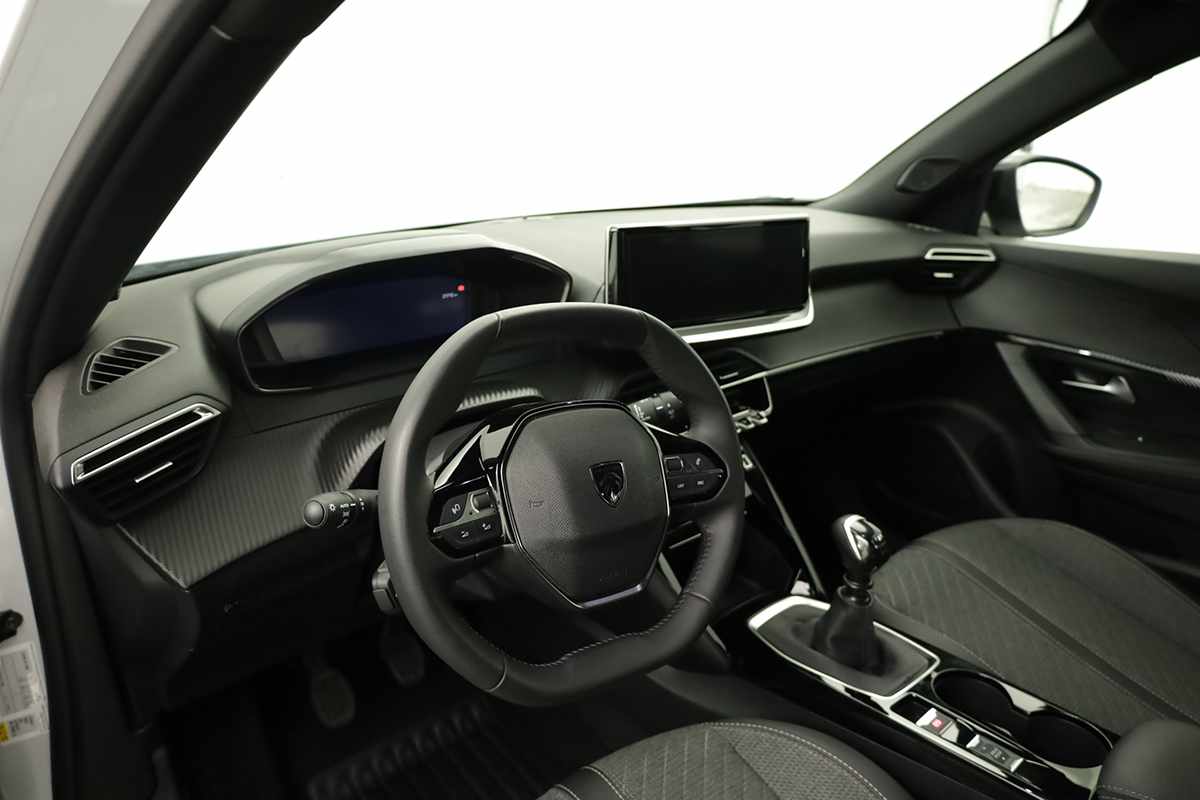 peugeot-2008-2025-gasolina-1199cc