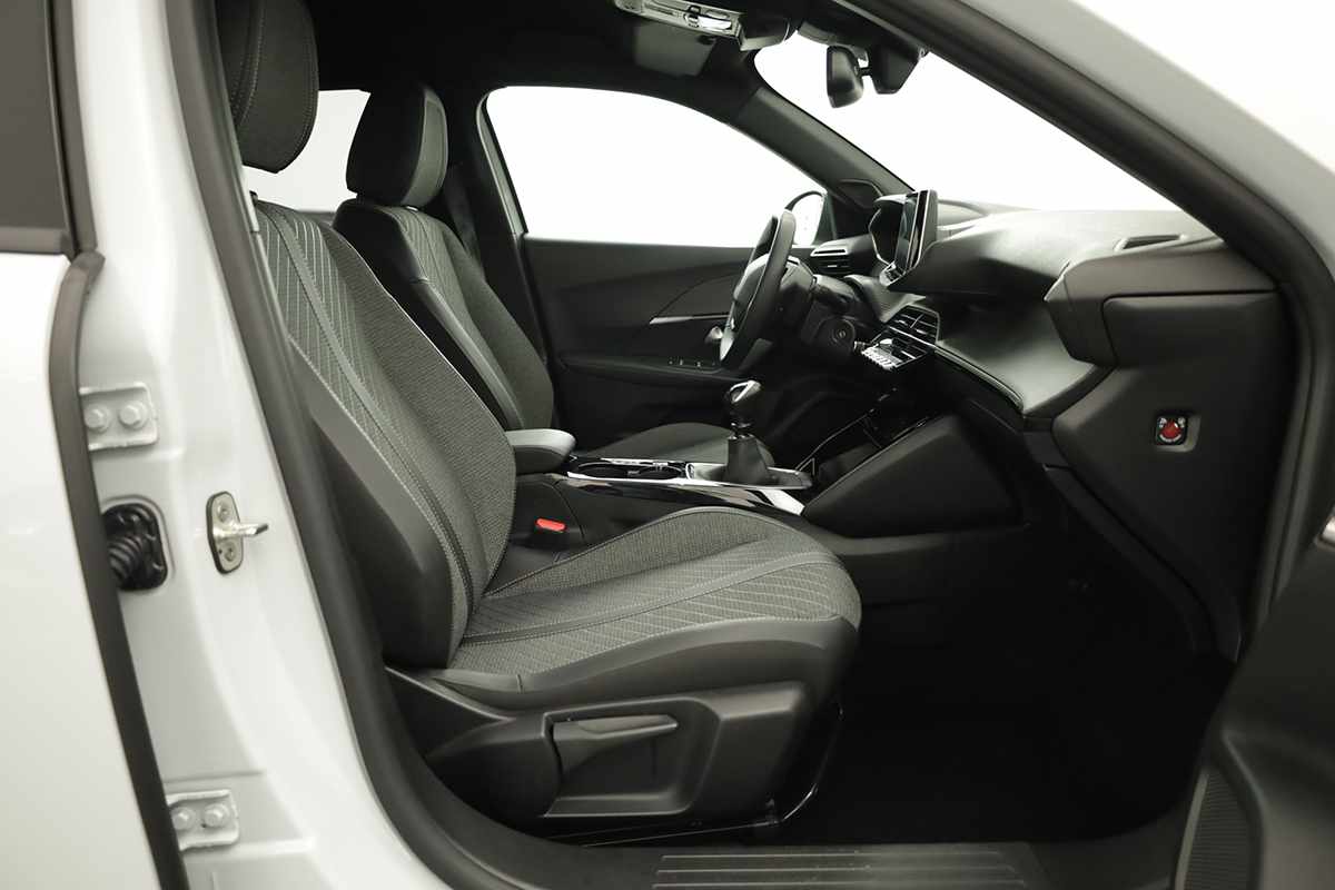 peugeot-2008-2025-gasolina-1199cc