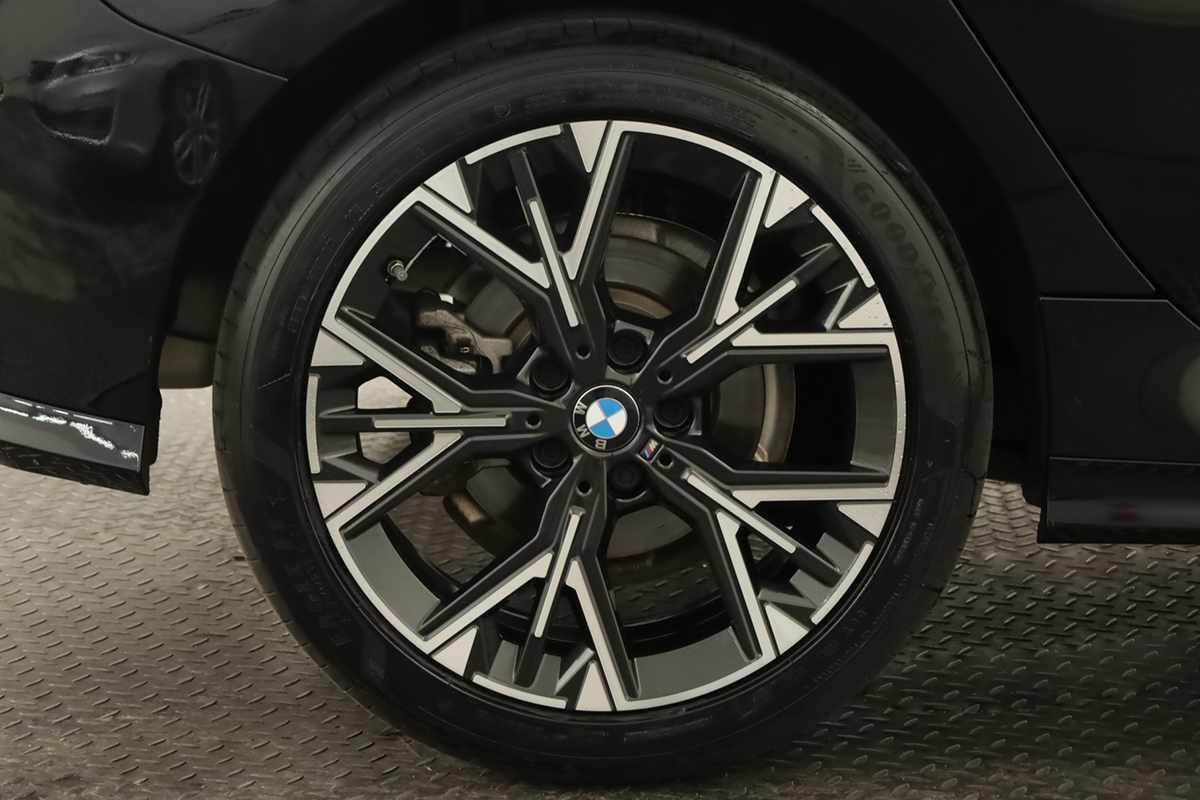 bmw-serie-1-2025-gasolina-1499cc