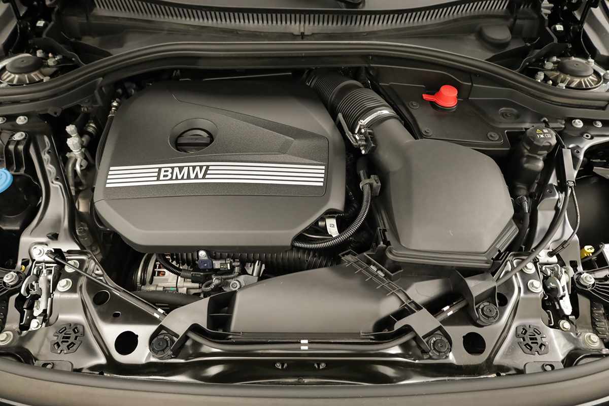 bmw-serie-1-2025-gasolina-1499cc