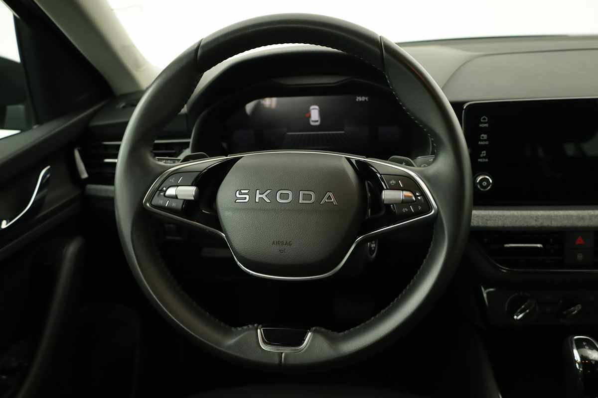 skoda-kamiq-2025-gasolina-999cc