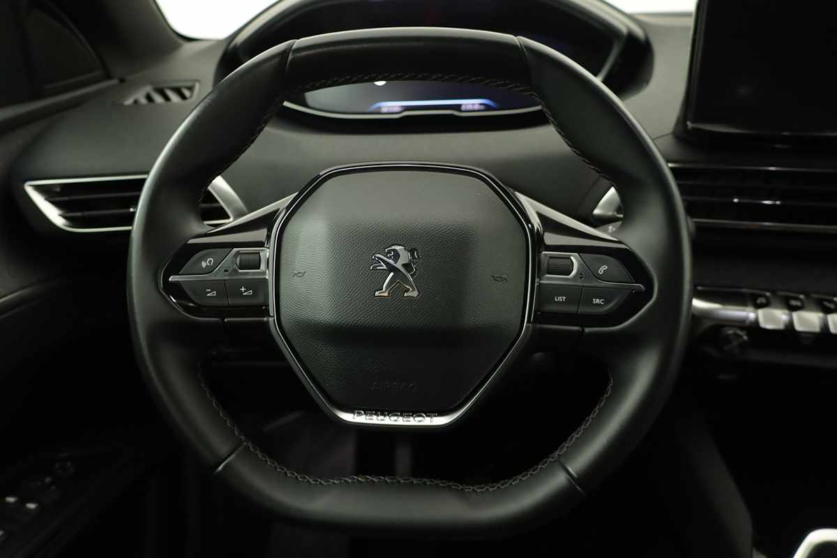peugeot-3008-2023-gasolina-1199cc