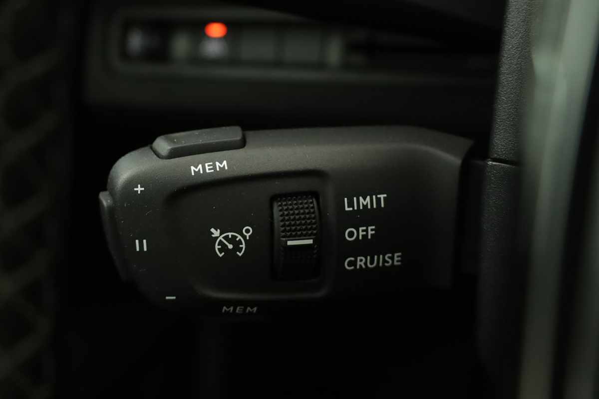 peugeot-3008-2023-gasolina-1199cc