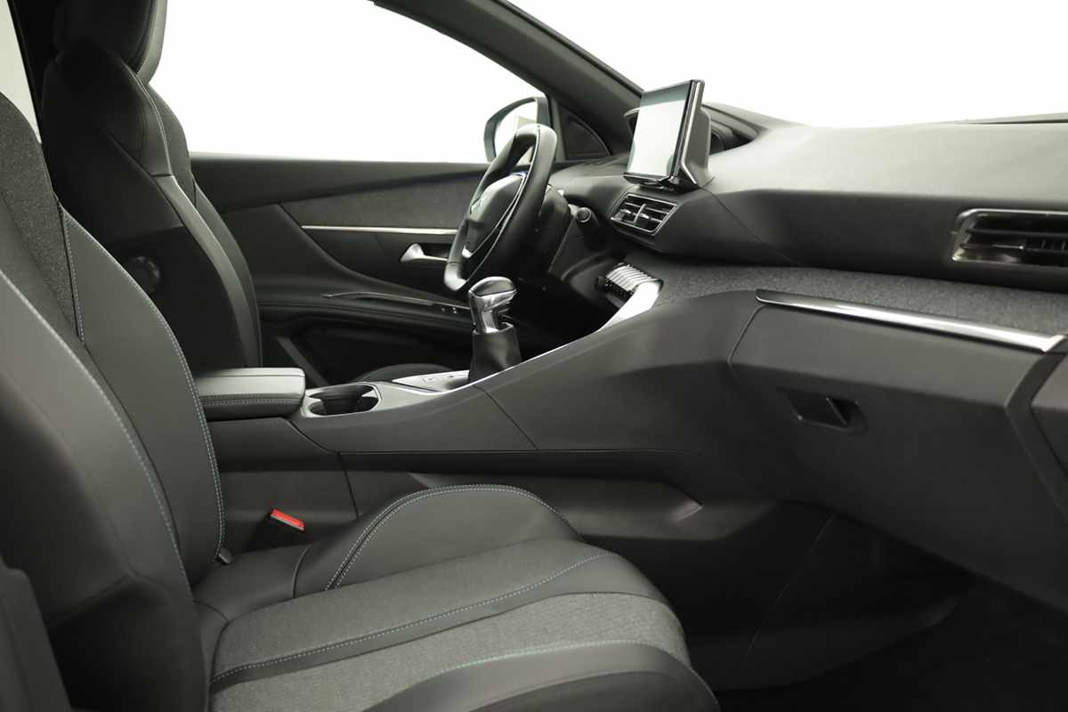 peugeot-3008-2023-gasolina-1199cc