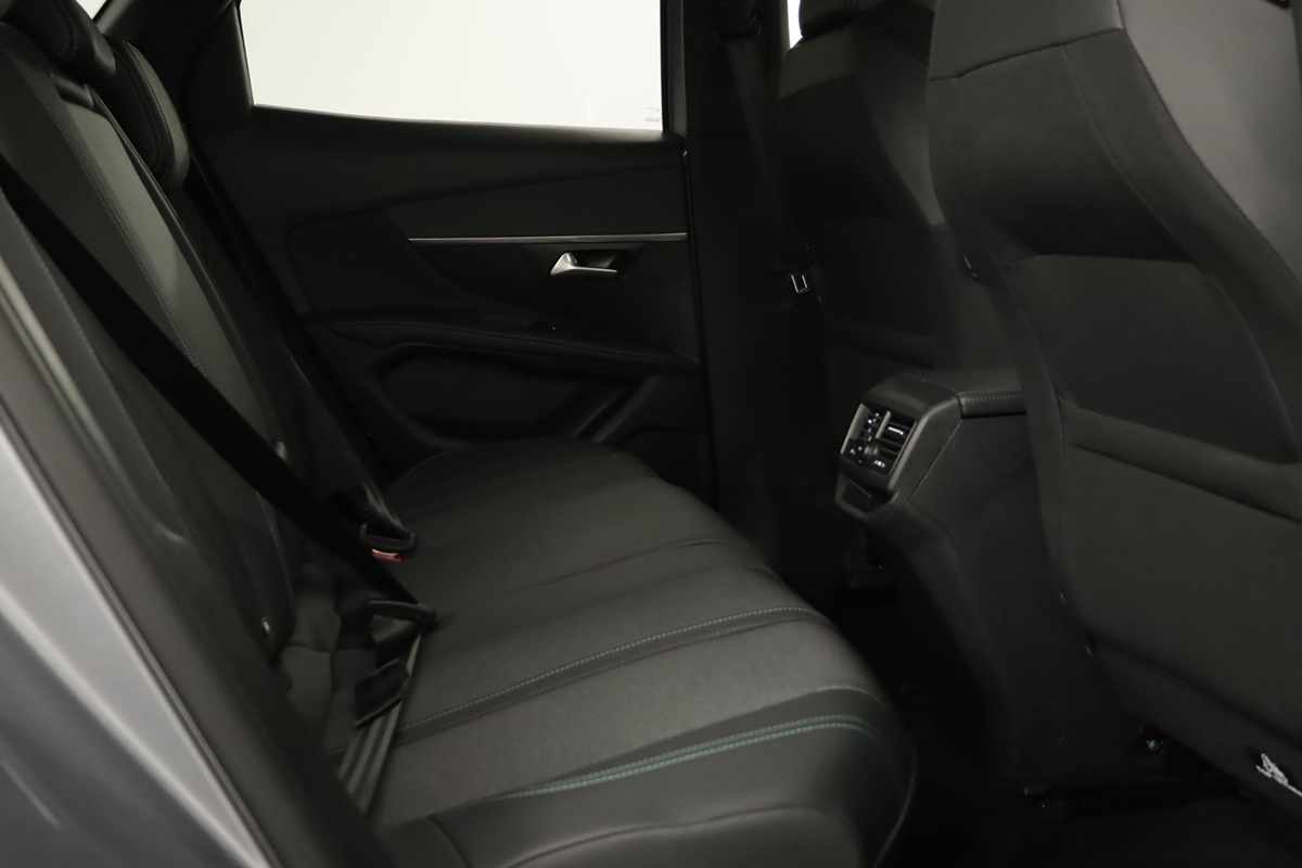 peugeot-3008-2023-gasolina-1199cc