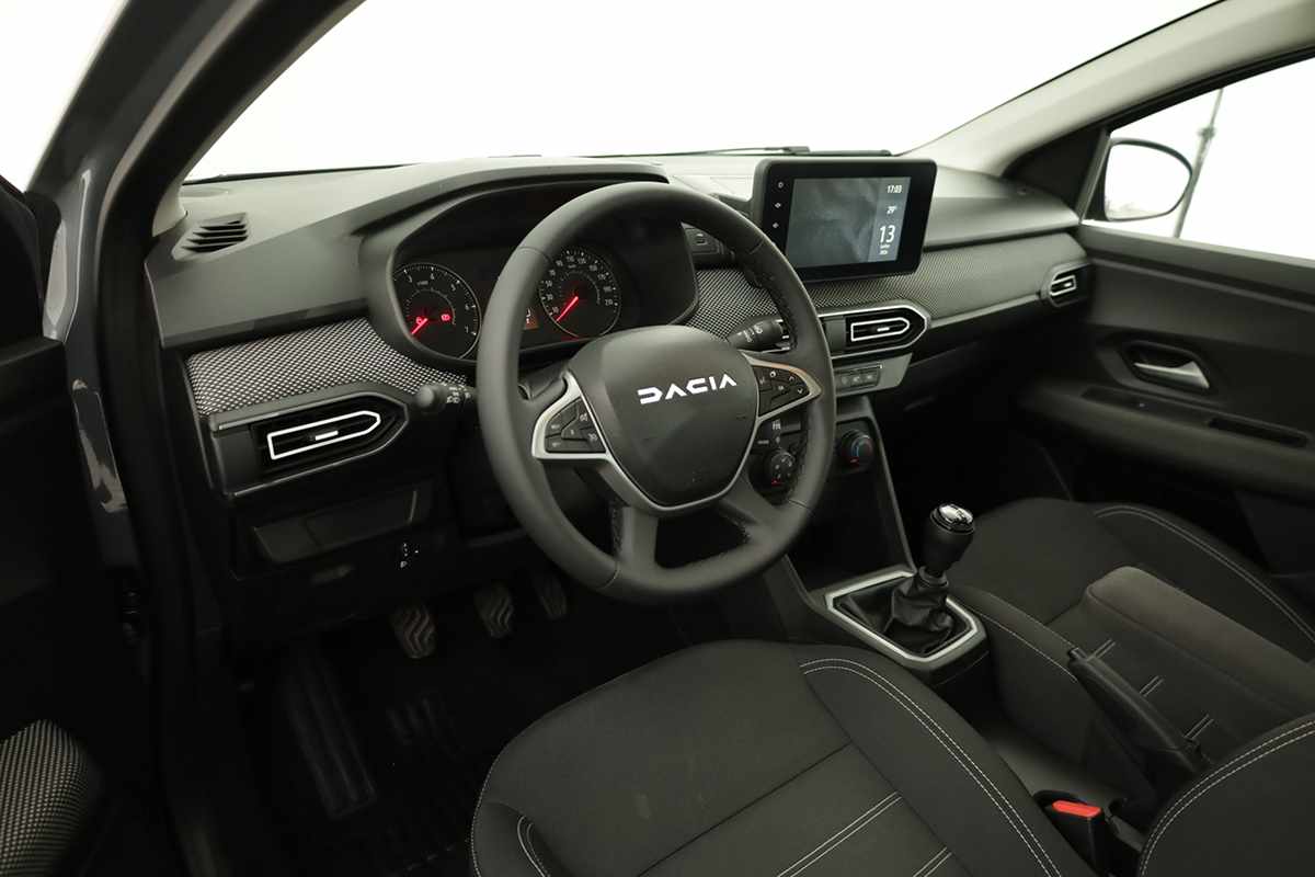 dacia-sandero-2024-gasolina-999cc