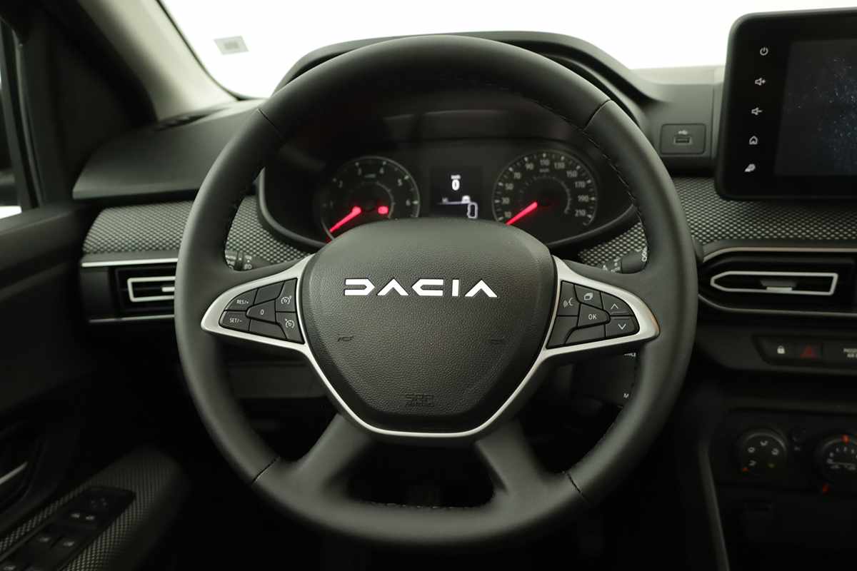 dacia-sandero-2024-gasolina-999cc