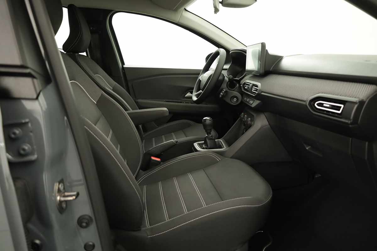 dacia-sandero-2024-gasolina-999cc