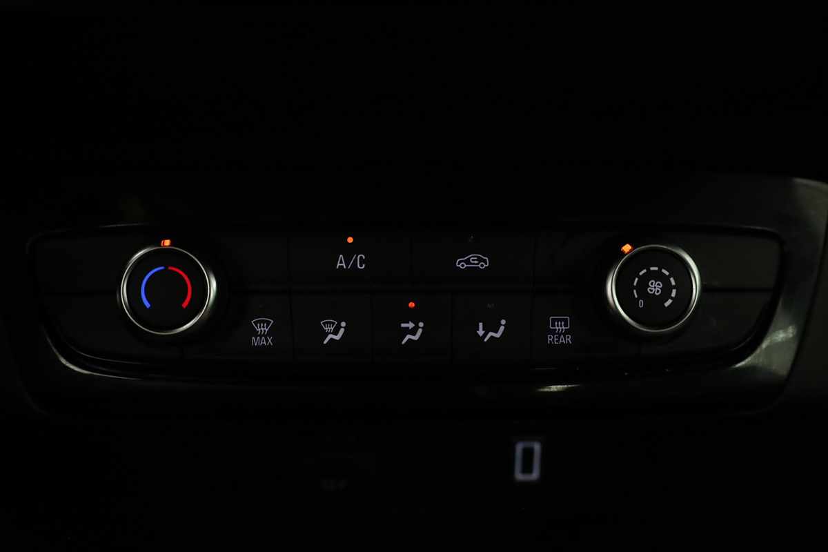 opel-corsa-2025-gasolina-1199cc
