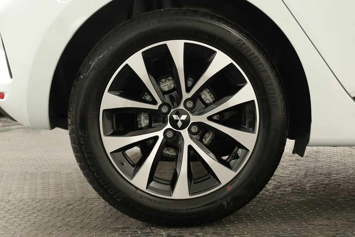 mitsubishi-colt-2025-gasolina-999cc