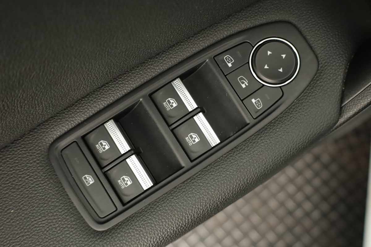 renault-captur-2023-gpl-999cc