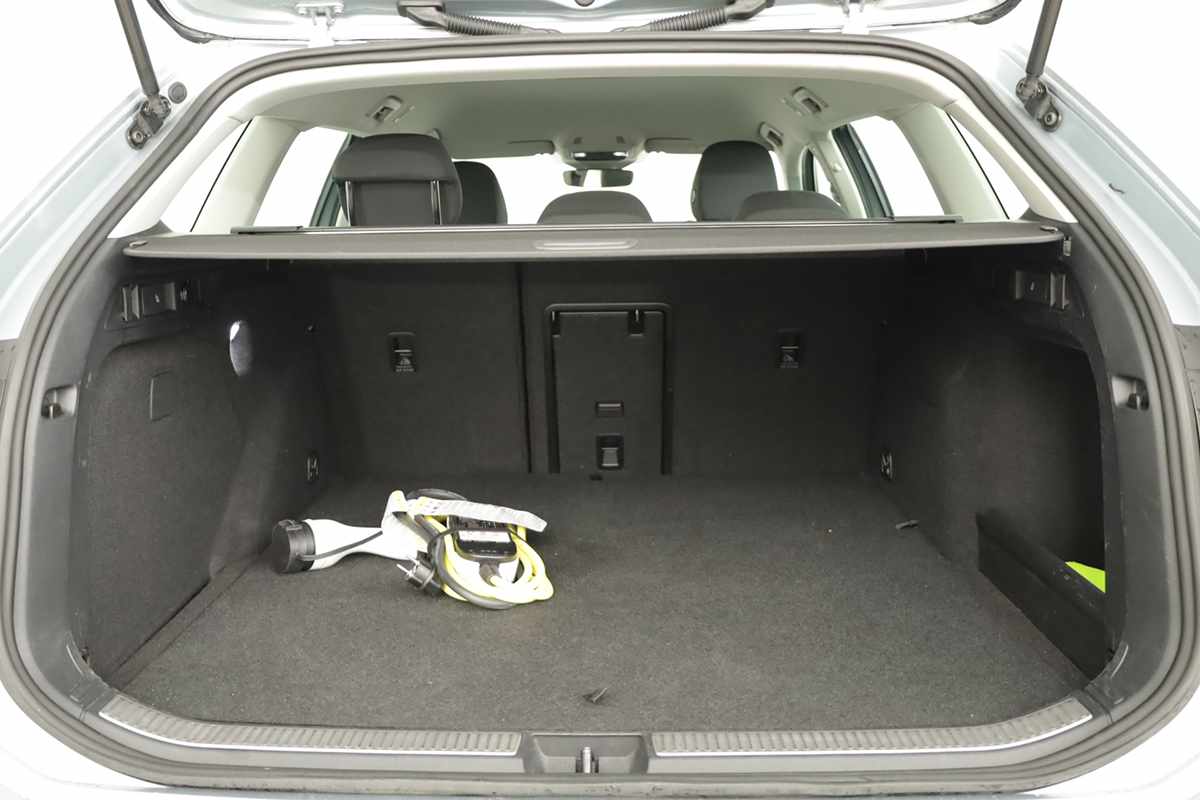 volkswagen-passat-variant-2025-hibrido-a-gasolina-1498cc