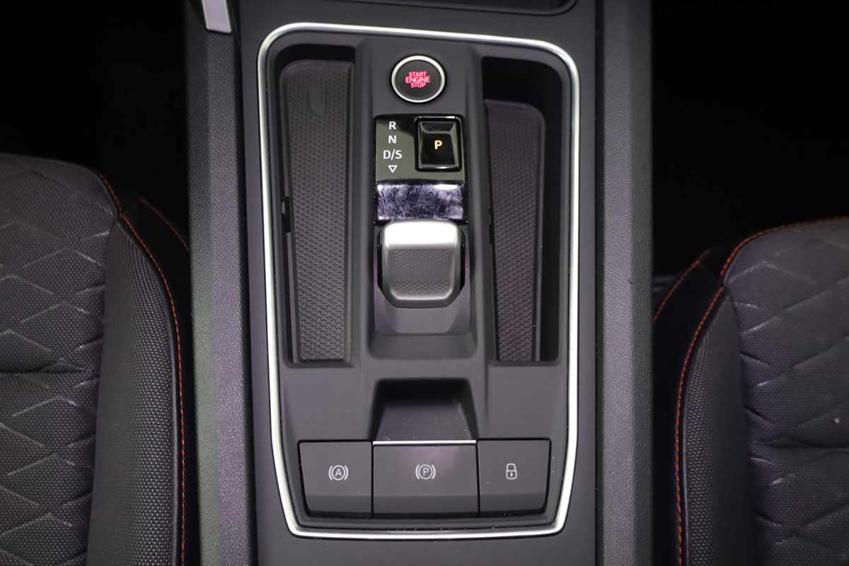 seat-leon-st-2025-hibrido-a-gasolina-1498cc