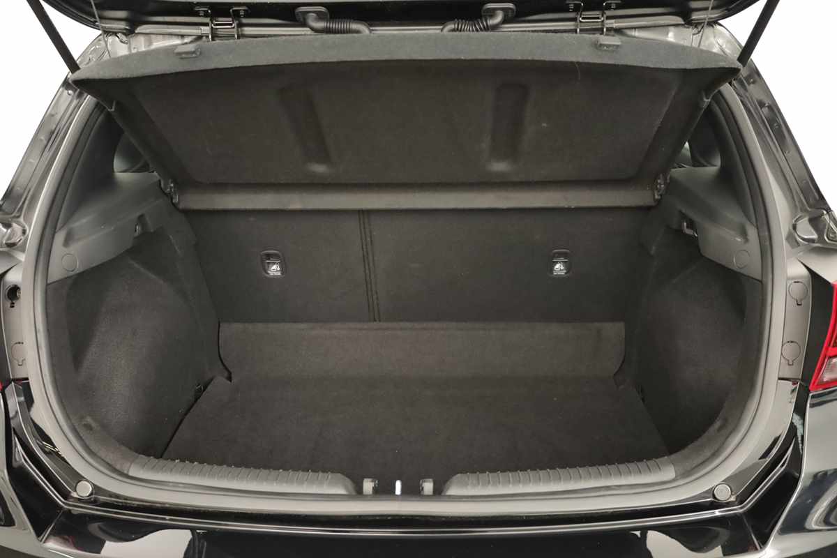 hyundai-i30-2025-gasolina-998cc