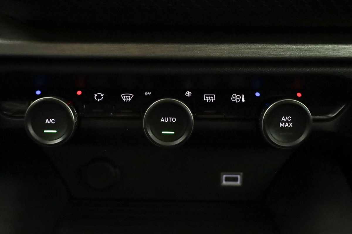 citroen-c5-2024-hibrido-a-gasolina-1598cc