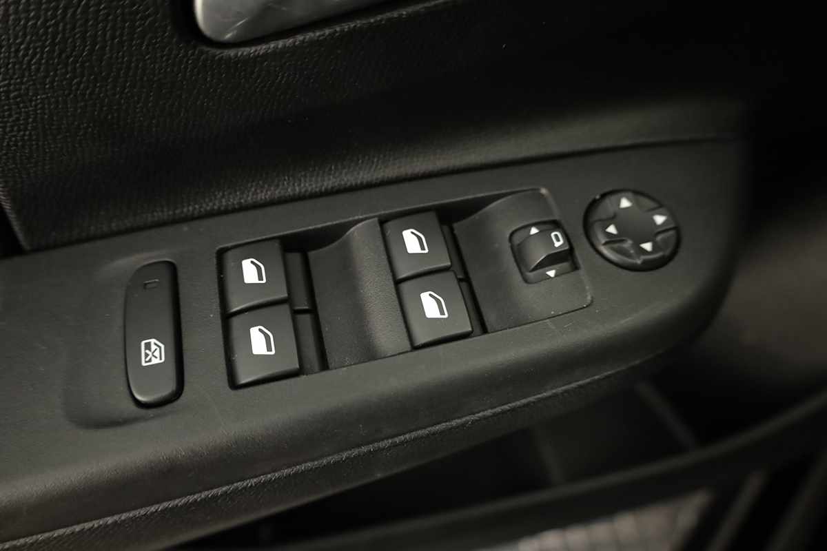 opel-corsa-2025-gasolina-1199cc