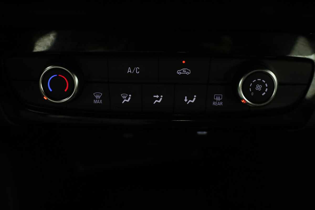opel-corsa-2025-gasolina-1199cc