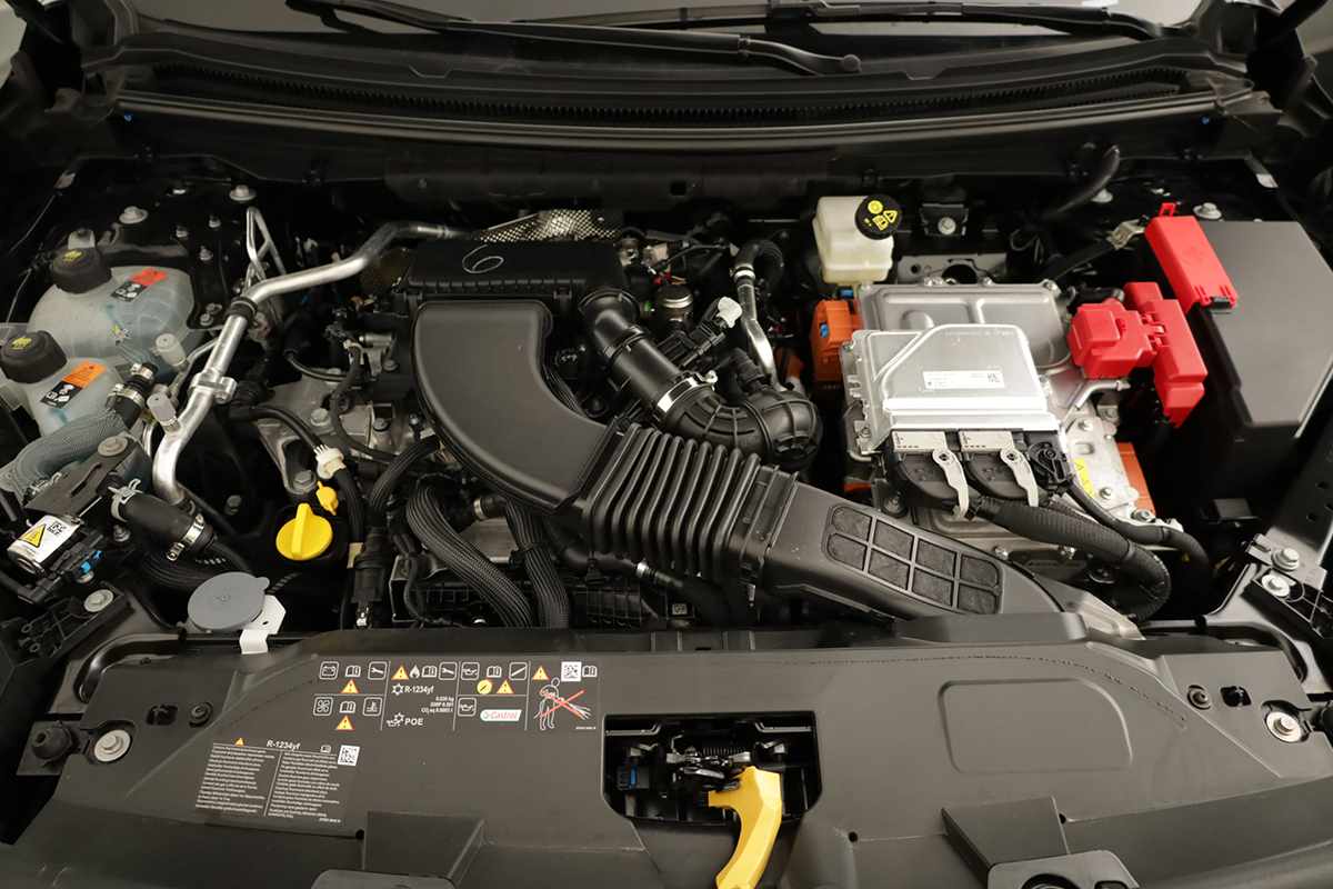 renault-rafale-2025-hibrido-a-gasolina-1199cc