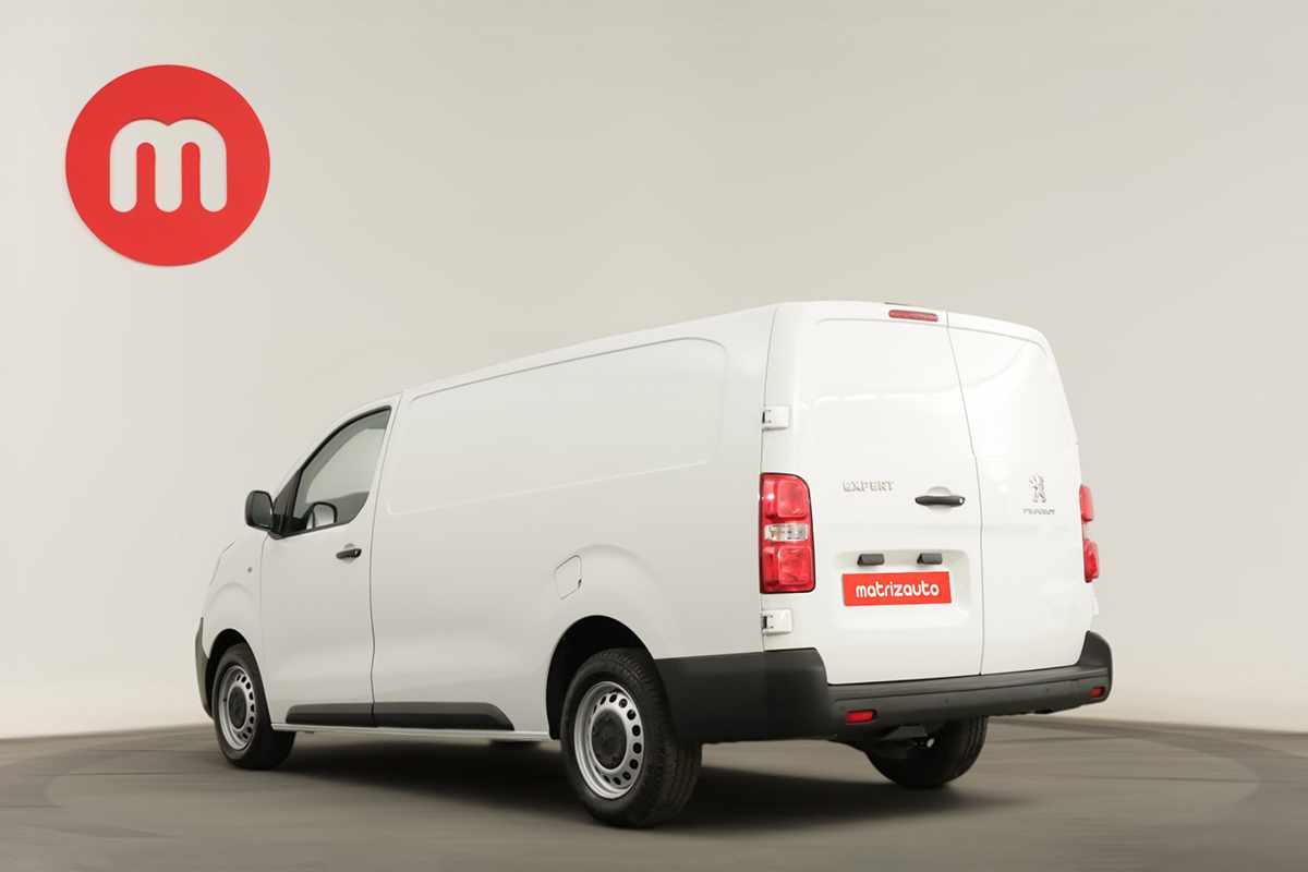 peugeot-expert-2023-diesel-1499cc