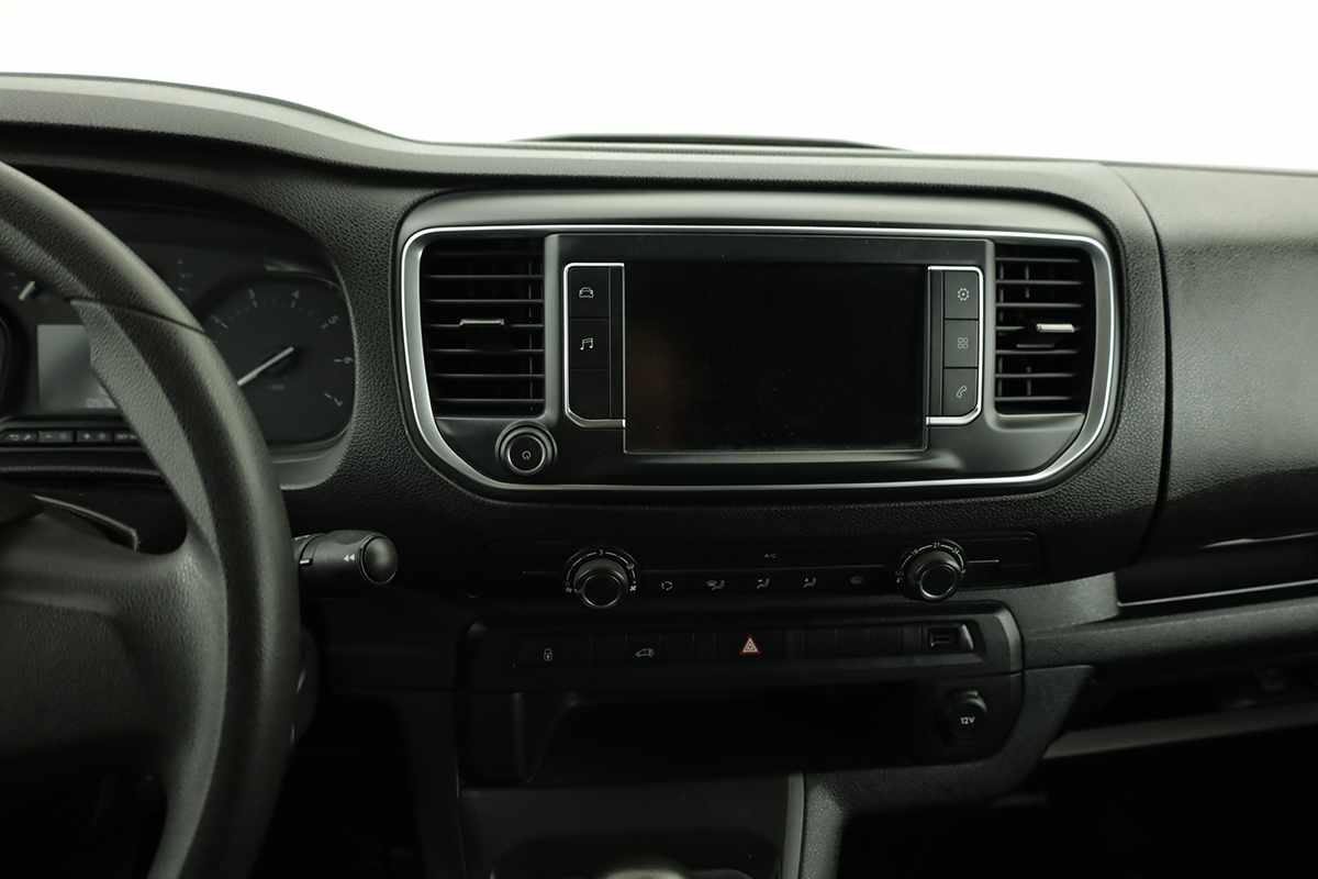 peugeot-expert-2023-diesel-1499cc