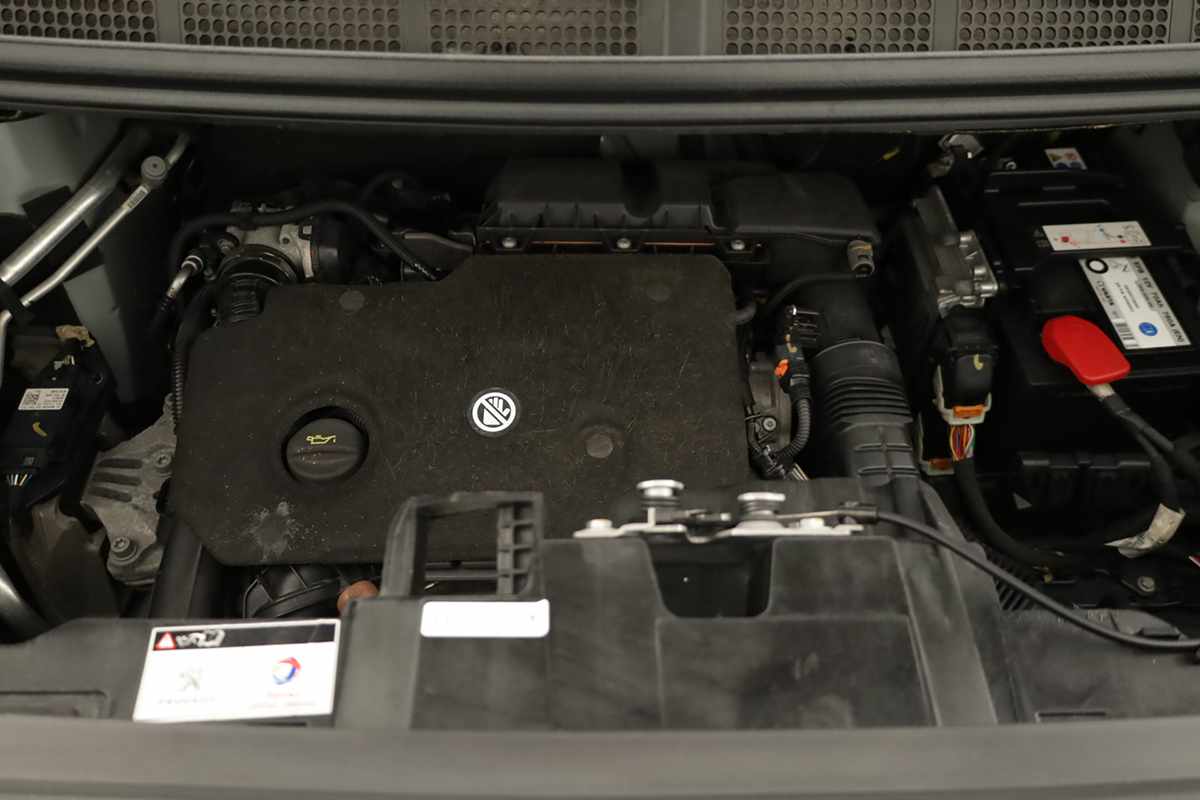 peugeot-expert-2023-diesel-1499cc