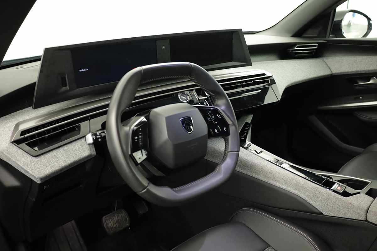 peugeot-5008-2025-gasolina-1199cc