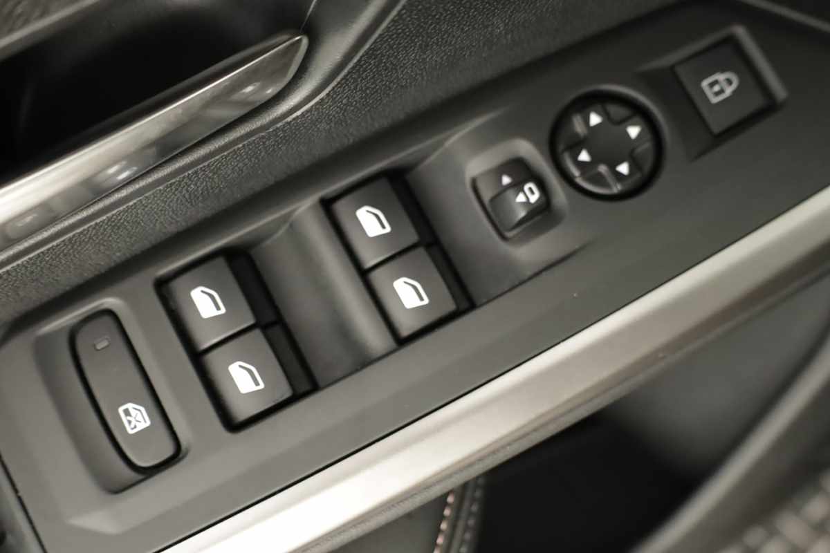 peugeot-5008-2025-gasolina-1199cc