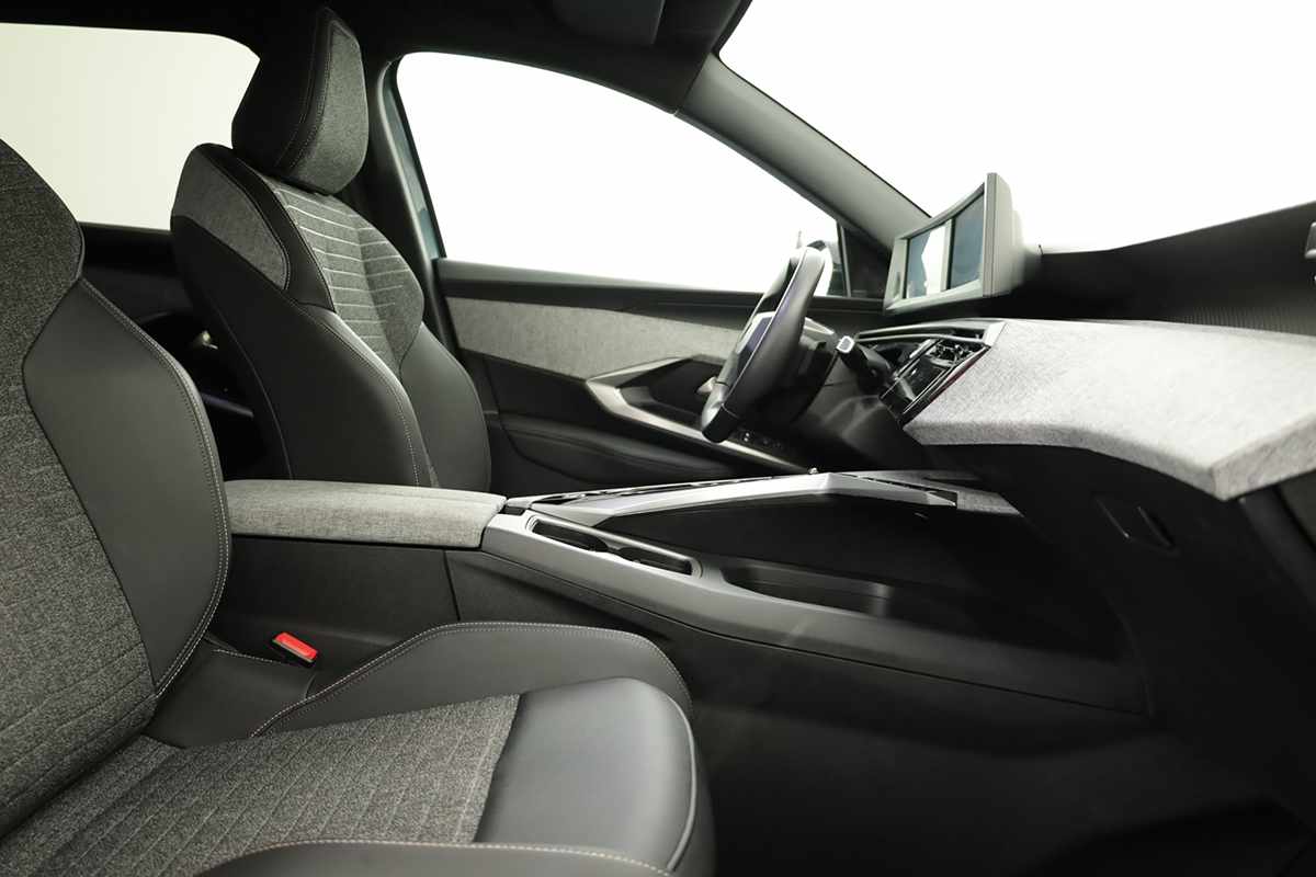 peugeot-5008-2025-gasolina-1199cc