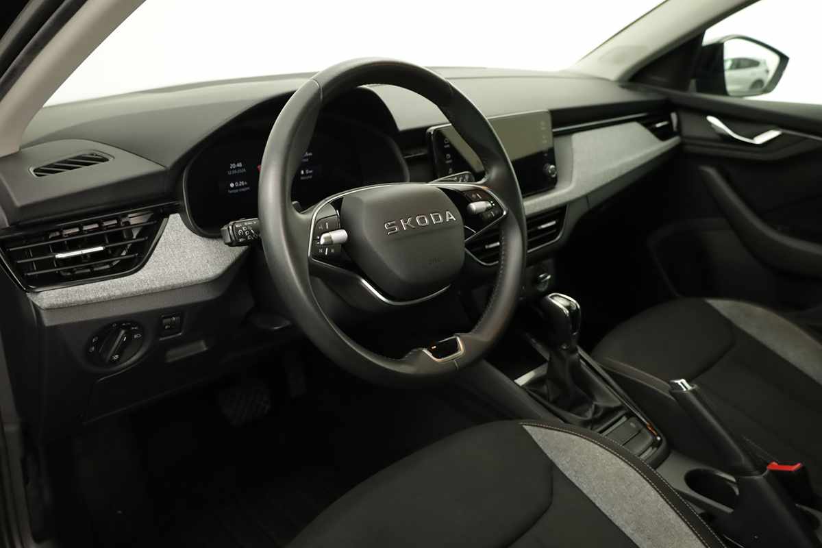 skoda-scala-2025-gasolina-999cc