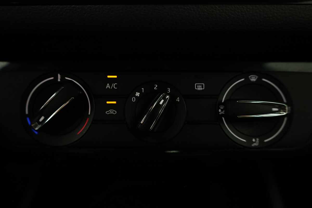 skoda-scala-2025-gasolina-999cc