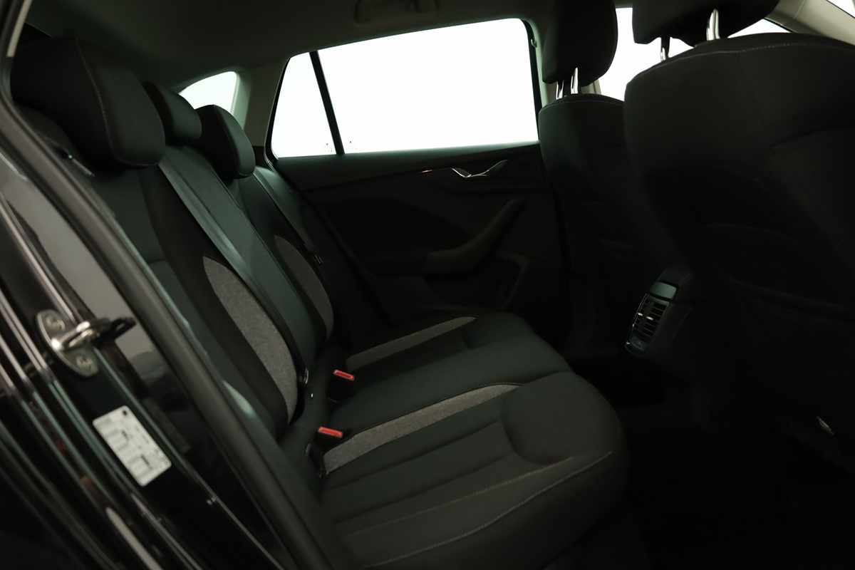 skoda-scala-2025-gasolina-999cc