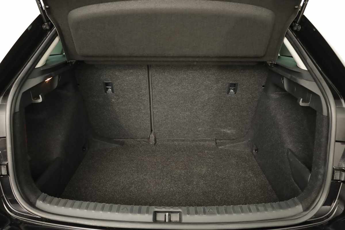 skoda-scala-2025-gasolina-999cc
