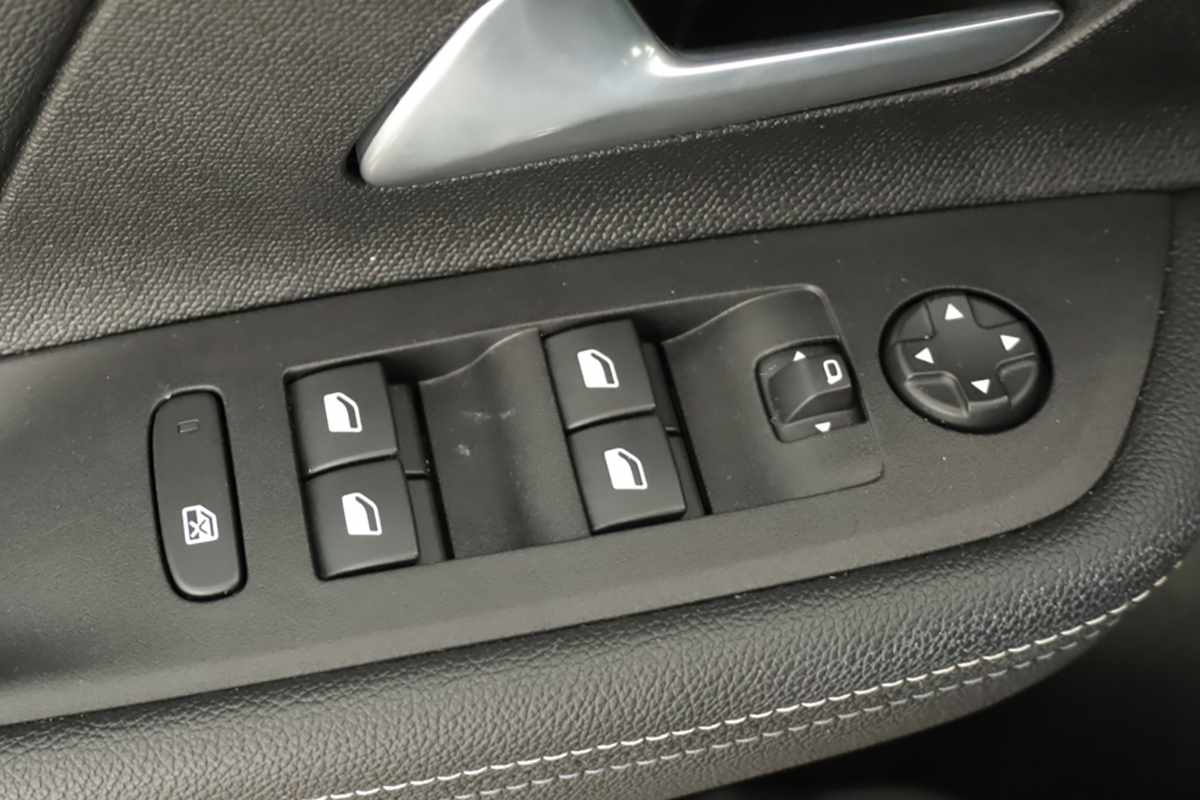 opel-mokka-2025-gasolina-1199cc