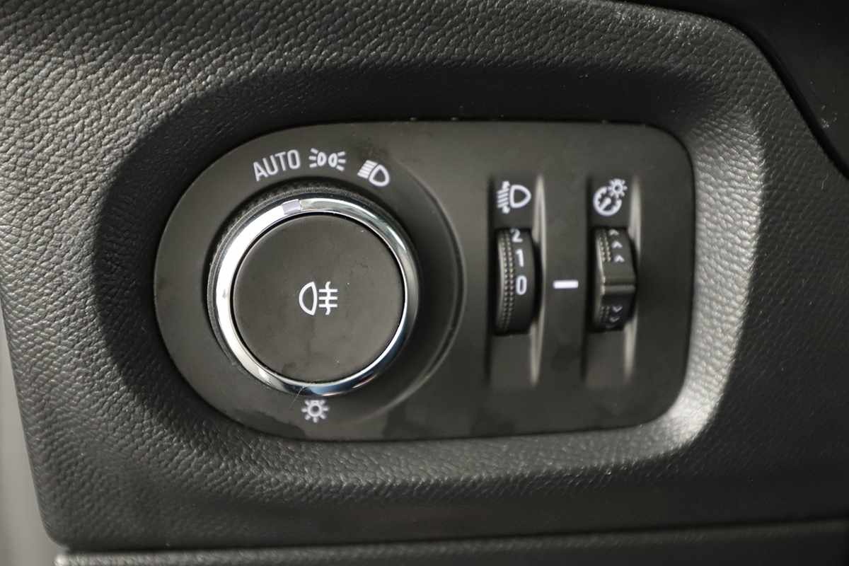 opel-corsa-2023-gasolina-1199cc