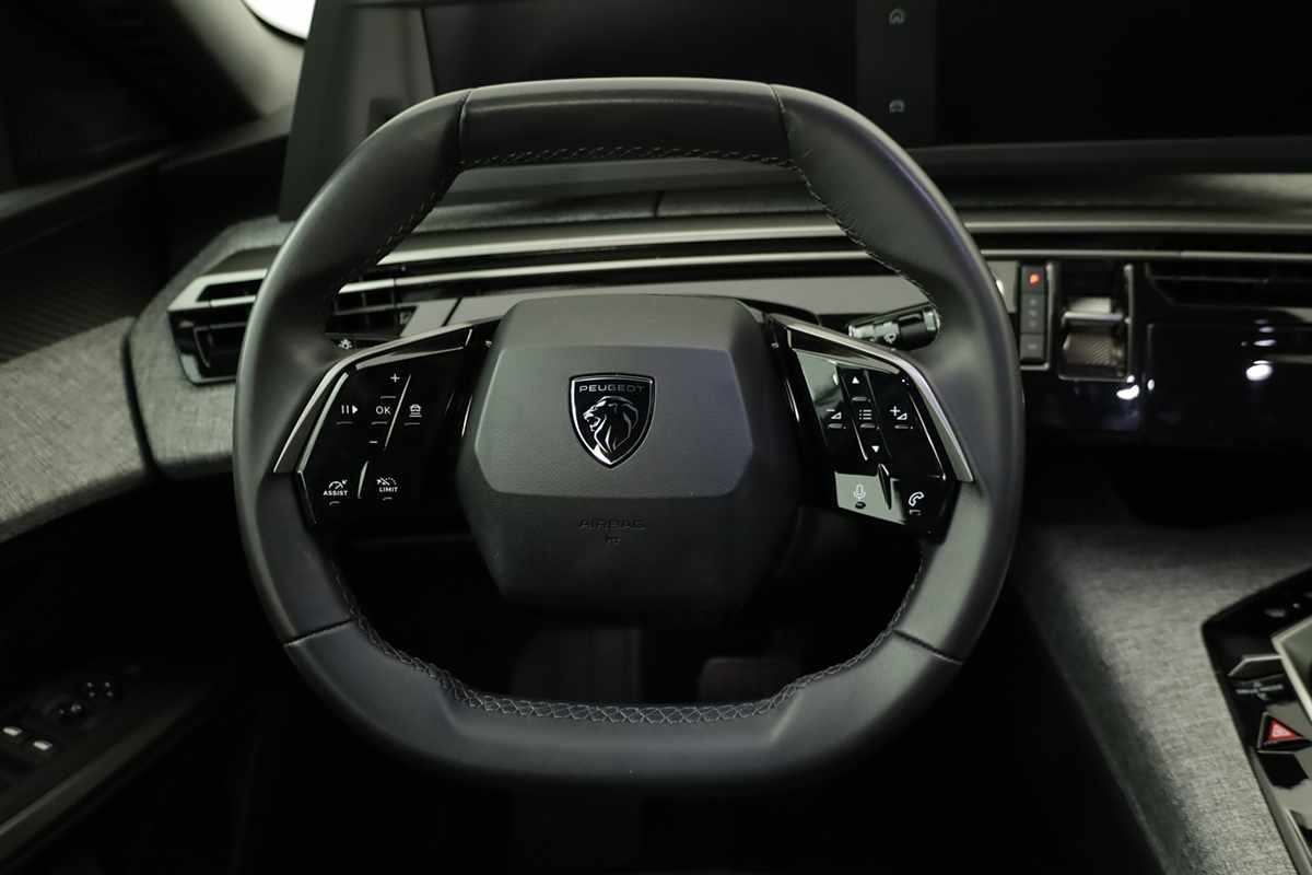 peugeot-5008-2025-gasolina-1199cc