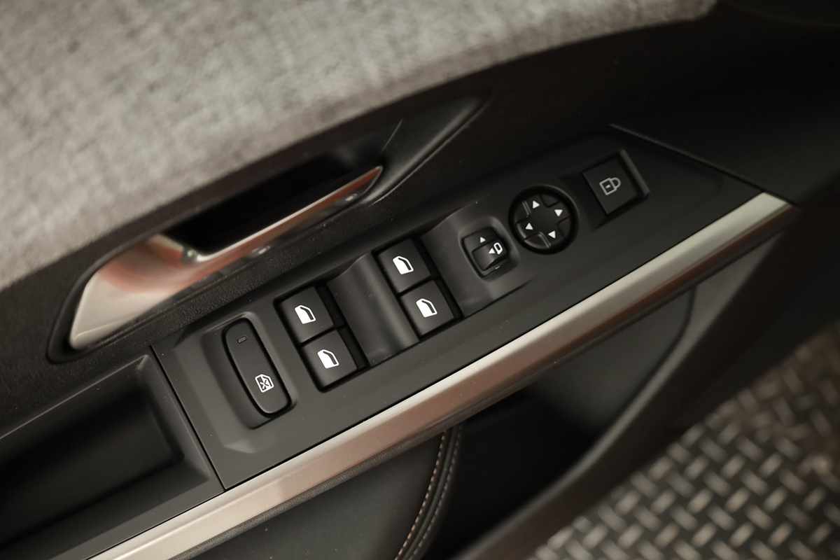 peugeot-5008-2025-gasolina-1199cc